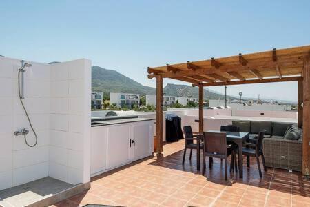 Joya Cyprus Mermaid Penthouse Apartment Agios Amvrosios  Ngoại thất bức ảnh