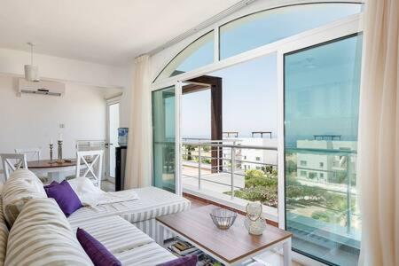Joya Cyprus Mermaid Penthouse Apartment Agios Amvrosios  Ngoại thất bức ảnh